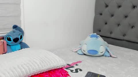 Snapshot of elizabeth_18_ chatting on 11/23/25, 03:06 ELIZA online show from 11/23/25, 03:06