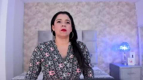 Snapshot of elizabeth_colleman chatting on 01/18/25, 08:51 Elizabeth online show from 01/18/25, 08:51