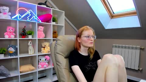 Snapshot of elizabeth_harpper chatting on 12/31/24, 04:06 Elizabeth online show from 12/31/24, 04:06