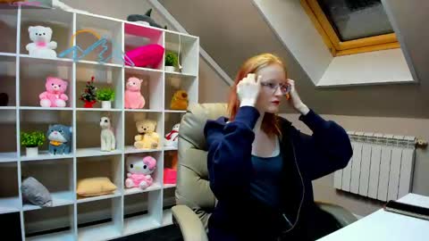 Snapshot of elizabeth_harpper chatting on 01/03/25, 01:27 Elizabeth online show from 01/03/25, 01:27