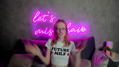 Snapshot of elizabeth_harpper chatting on 02/01/25, 02:13 Elizabeth online show from 02/01/25, 02:13