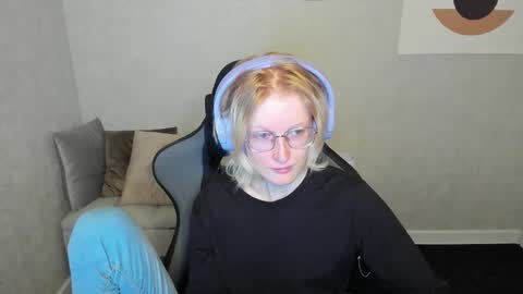 Snapshot of elizabeth_harpper chatting on 09/25/25, 01:09 Elizabeth online show from 09/25/25, 01:09