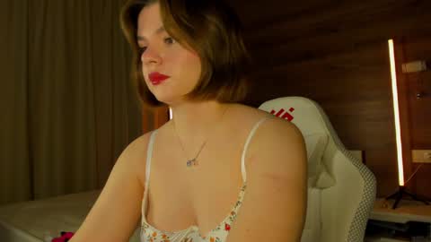 Snapshot of elizabeth_hottie chatting on 05/21/26, 12:28 Elizabeth online show from 05/21/26, 12:28