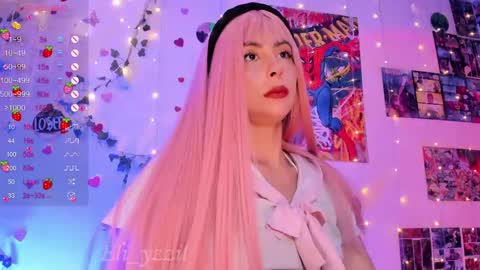    Independent Model online show from 05/25/26, 04:35