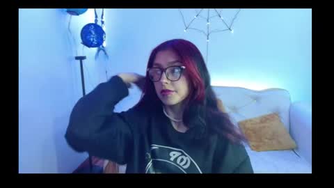 Elizabeth Loren online show from 10/21/25, 01:23