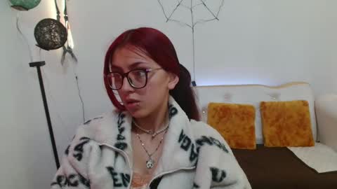 elizabeth_loren1 online show from 10/28/25, 01:14