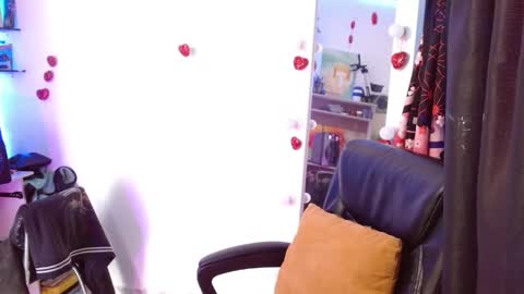 Elizabeth Martinez online show from 02/27/25, 07:26