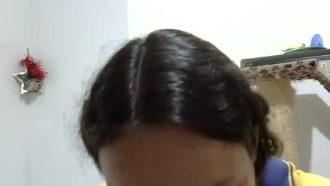 Elizabeth Martinez  online show from 01/14/25, 06:07