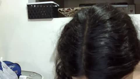 Elizabeth Martinez  online show from 10/01/25, 03:18