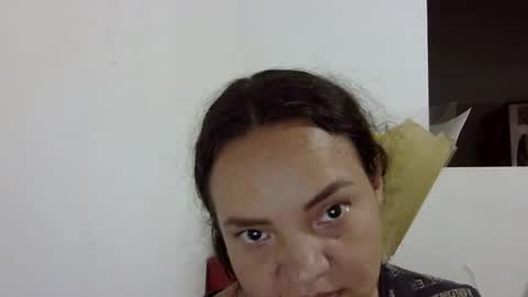 Elizabeth Martinez  online show from 10/06/25, 07:22