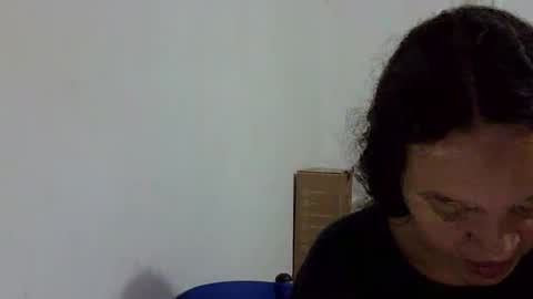 Elizabeth Martinez  online show from 10/28/25, 06:10