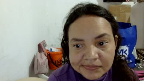 Snapshot of elizabeth_martinez_ chatting on 06/18/26, 05:17 Elizabeth Martinez online show from 06/18/26, 05:17