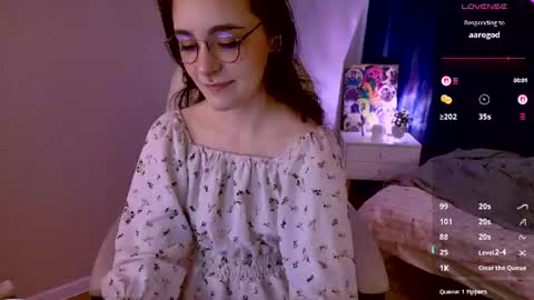 Snapshot of elizabeth_milller chatting on 07/10/26, 02:38 Lizzy online show from 07/10/26, 02:38