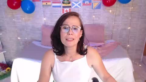 Snapshot of elizabeth_muse chatting on 07/06/26, 03:03 Elizabeth online show from 07/06/26, 03:03