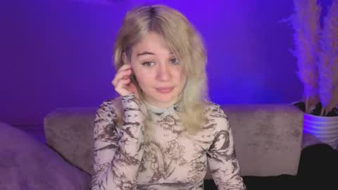 Snapshot of elizabeth_rready chatting on 06/06/26, 02:38 Elizabeth online show from 06/06/26, 02:38