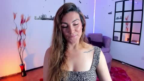 Snapshot of elizabeth_taylor_b chatting on 12/03/25, 10:52 Elizabeth online show from 12/03/25, 10:52