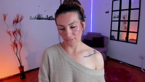 Snapshot of elizabeth_taylor_b chatting on 04/09/26, 09:53 Elizabeth online show from 04/09/26, 09:53