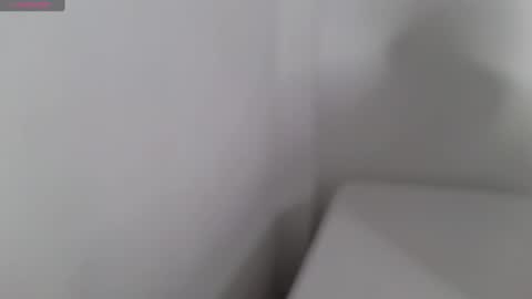 instgram aly leiv17 ---- Im model-independent online show from 12/11/24, 11:21