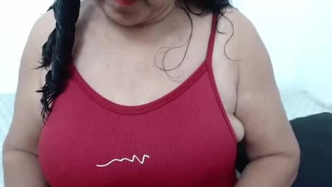 Snapshot of elizabethmiler chatting on 08/06/26, 02:46 ElizabethMiler online show from 08/06/26, 02:46