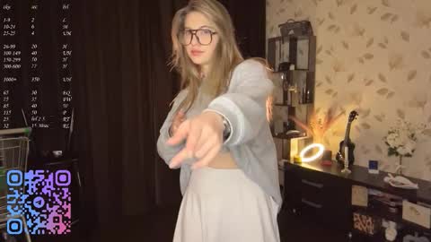 Mia online show from 02/17/26, 04:57