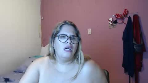 Elizabeth online show from 01/08/25, 02:46