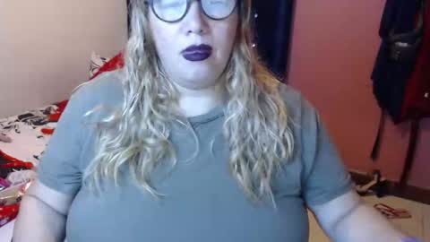 Elizabeth online show from 01/17/25, 01:35