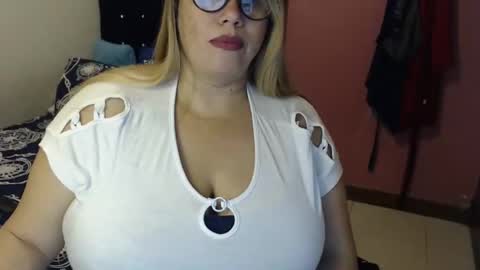 Elizabeth online show from 01/23/25, 10:01