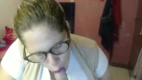 Elizabeth online show from 01/30/25, 10:19