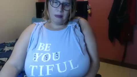 Elizabeth online show from 02/04/25, 01:48