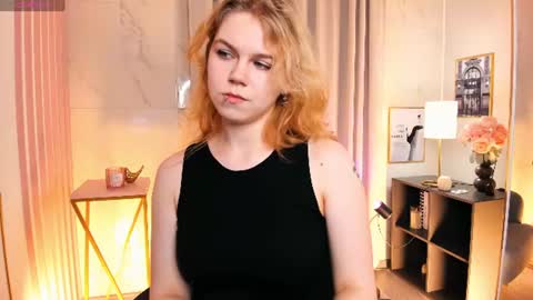Elizabeth online show from 06/18/26, 06:35