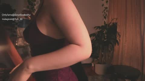 Snapshot of elizabethz chatting on 05/26/26, 12:17 Tuli online show from 05/26/26, 12:17