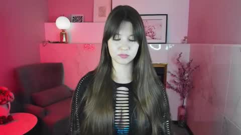 Eliza online show from 11/04/25, 01:43