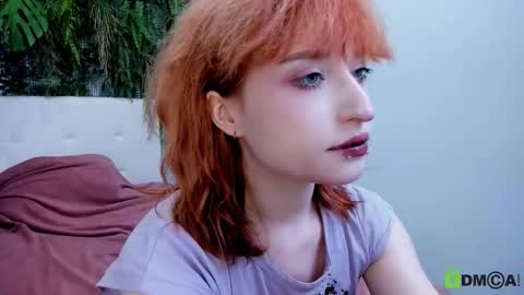 Snapshot of elizanik chatting on 11/26/25, 09:38 Eliza online show from 11/26/25, 09:38