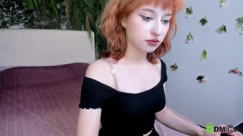 Snapshot of elizanik chatting on 12/13/25, 11:54 Eliza online show from 12/13/25, 11:54