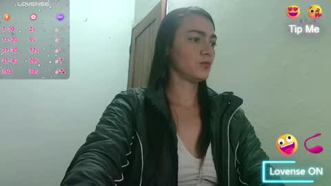 Snapshot of elizka_00 chatting on 05/12/26, 02:30 elizka 00 online show from 05/12/26, 02:30