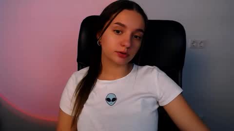 Snapshot of elizsun chatting on 11/13/25, 09:19 elizsun online show from 11/13/25, 09:19