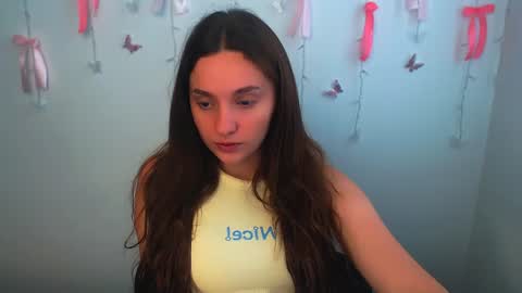 Snapshot of elizsun chatting on 07/10/26, 10:18 elizsun online show from 07/10/26, 10:18