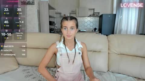 Eliz                               online show from 09/08/25, 03:00