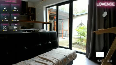 Eliz                               online show from 03/31/26, 09:32