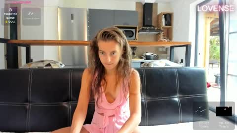 Eliz                               online show from 05/29/26, 06:33