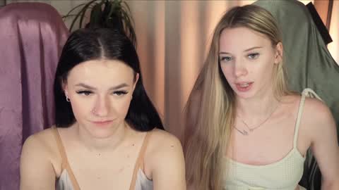 elizzza_ online show from 02/02/25, 03:28