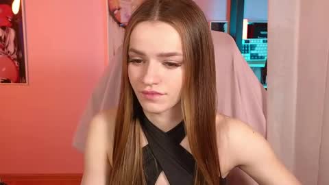 Snapshot of elizzza_ chatting on 05/19/26, 05:14 elizzza_ online show from 05/19/26, 05:14