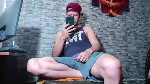 Snapshot of eljeorge_hott chatting on 05/22/26, 04:30 JORGE BENITEZ online show from 05/22/26, 04:30