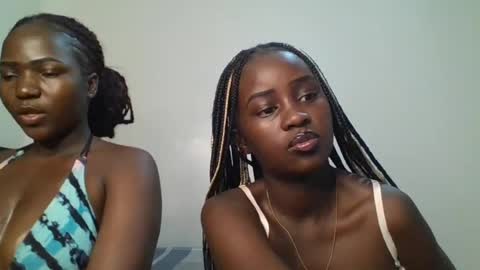 ella8_ online show from 06/24/26, 08:35
