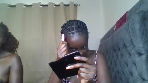 ella8_ online show from 07/30/26, 08:46