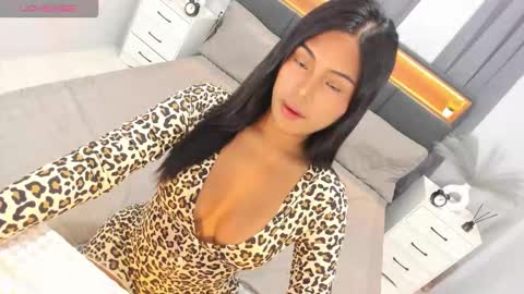 Ella online show from 09/09/25, 02:00