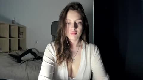 ella___bell online show from 02/24/25, 09:32
