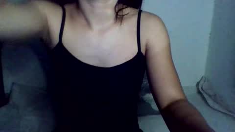 Snapshot of ella_babe25 chatting on 04/22/26, 10:00 ella_babe25 online show from 04/22/26, 10:00