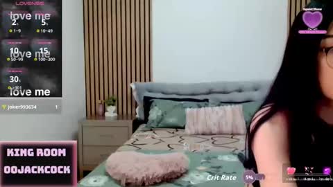 Chloe online show from 05/14/26, 09:10