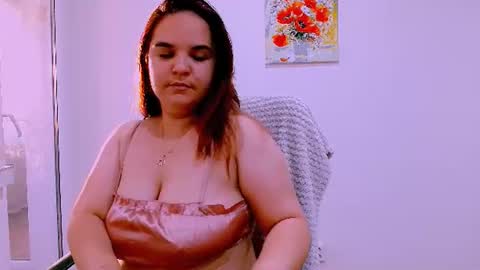 Snapshot of ella_diamonds chatting on 07/07/26, 05:28 Ella online show from 07/07/26, 05:28